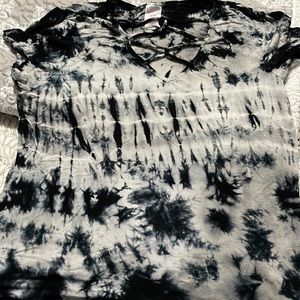 The dye super soft tee